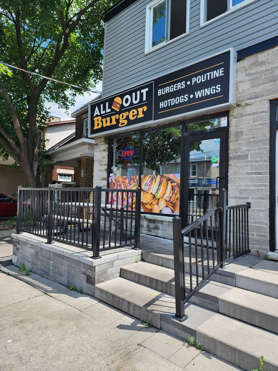 All-Out Burger Gladstone storefront